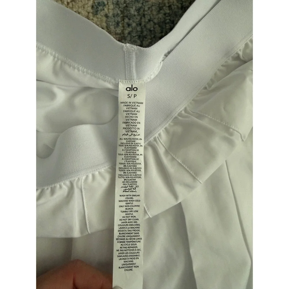ALO YOGA Varsity Tennis Skirt inWhite Size‎ Small Pristine Condition